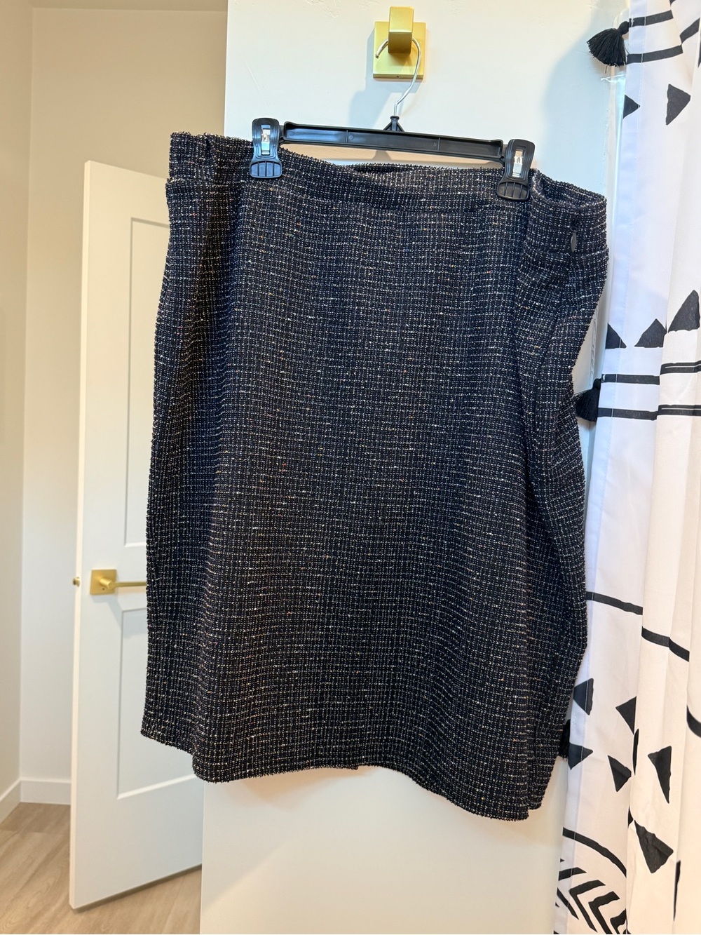 torrid Black Textured Pencil Skirt with Subtle Metallic Thread